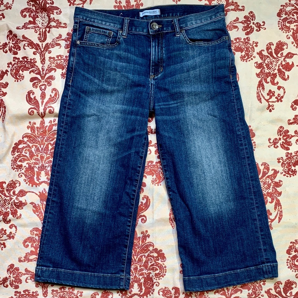 Banana Republic Wide Leg Capri Jeans